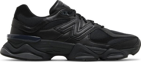 NEW BALANCE FULL BLACK